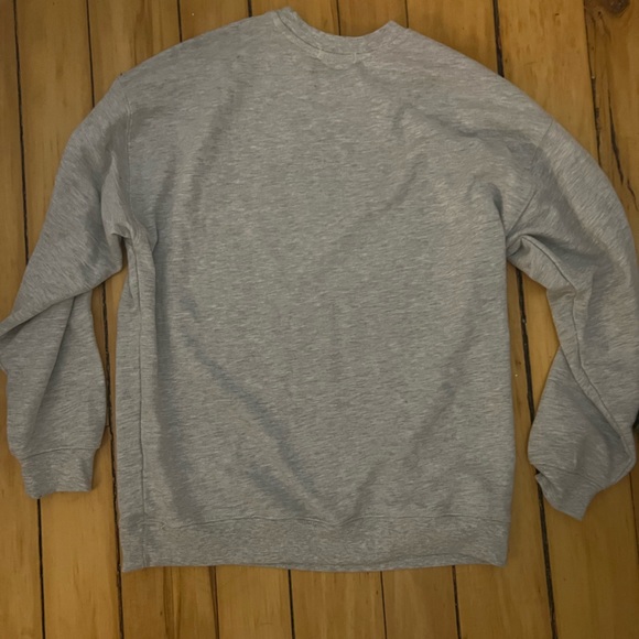 oversized grey crewneck - Picture 3 of 3